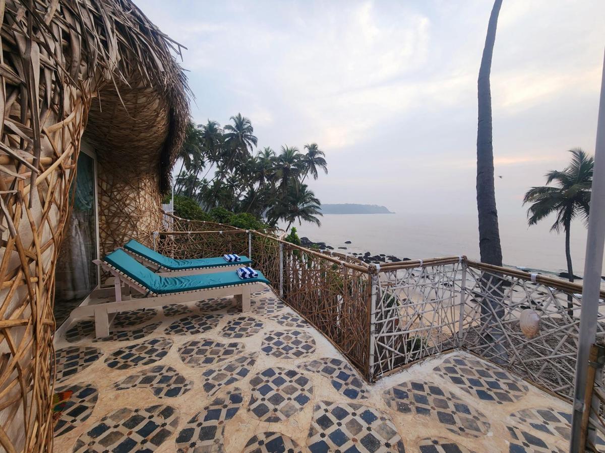 Obrigado By Craftels Hotel Canaguinim Bagian luar foto