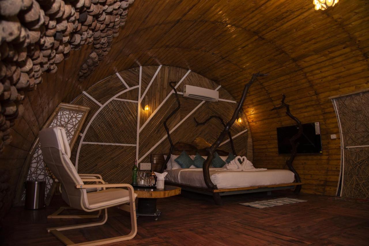 Obrigado By Craftels Hotel Canaguinim Bagian luar foto