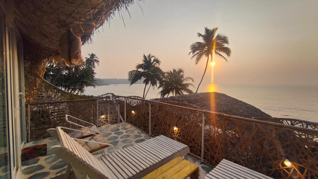 Obrigado By Craftels Hotel Canaguinim Bagian luar foto