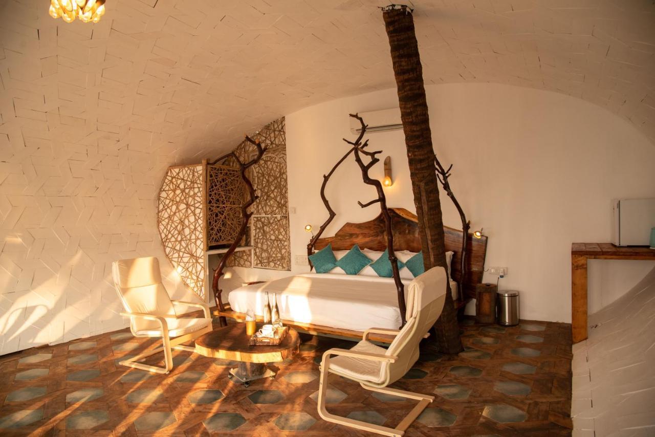 Obrigado By Craftels Hotel Canaguinim Bagian luar foto